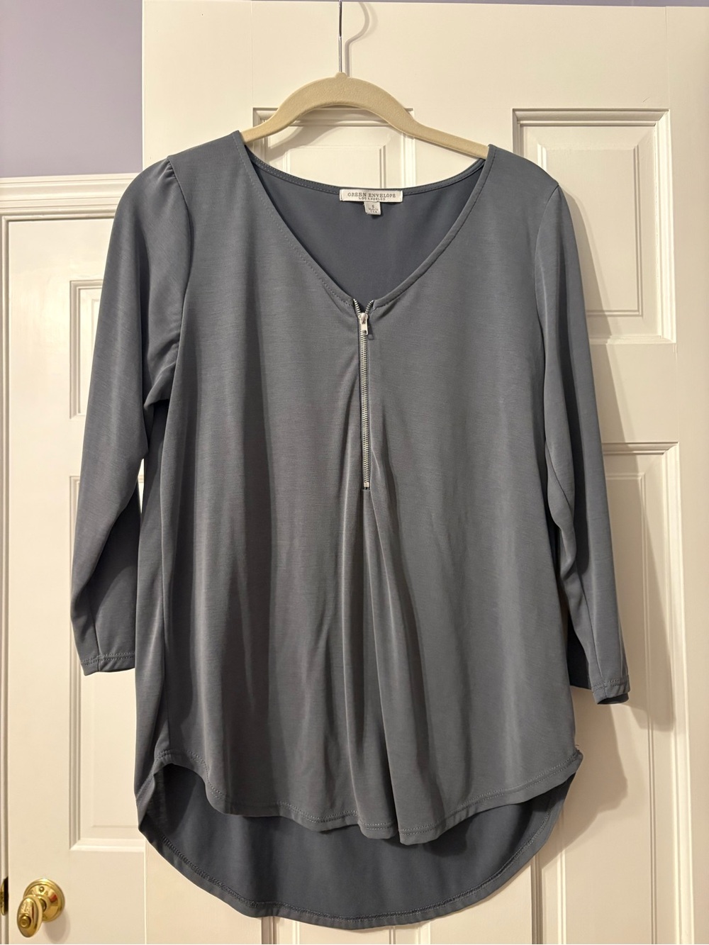 Green Envelope Gray Long Sleeve Zip-Front V-Neck Top